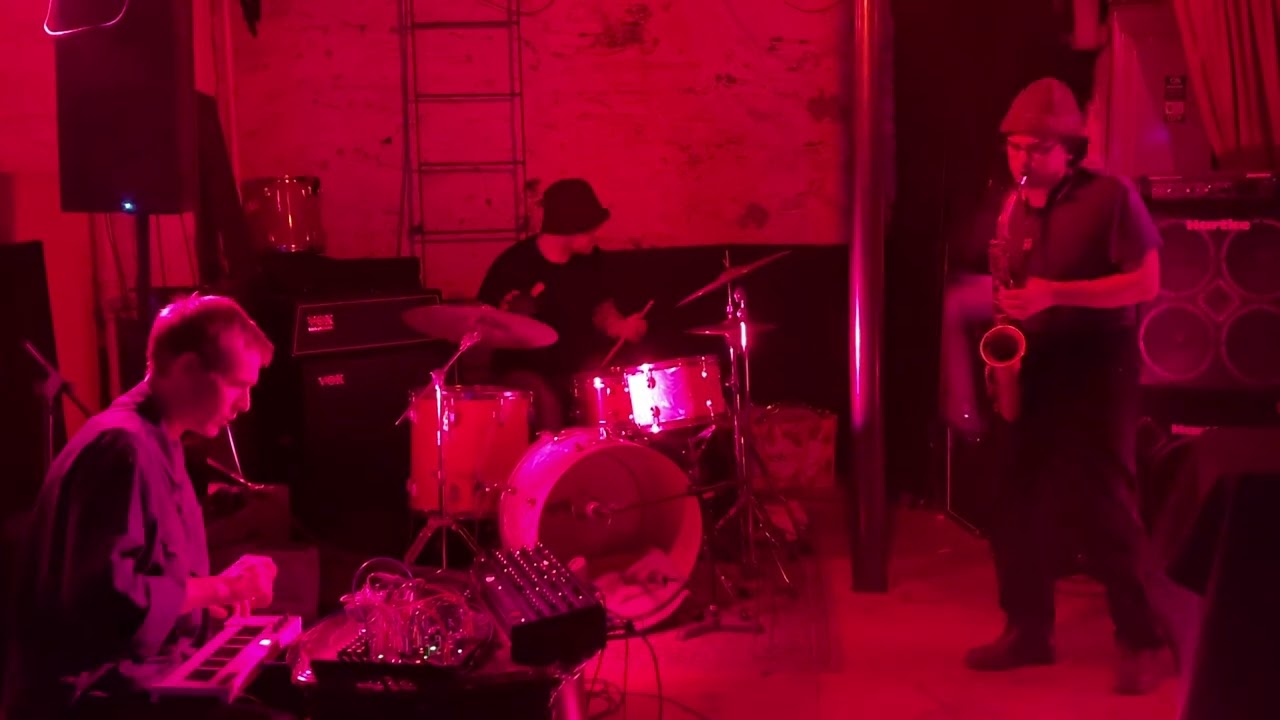 Elias Stemeseder, David Mirarchi, Raf Vertessen - at Hart Bar, Bushwick - April 20 2022