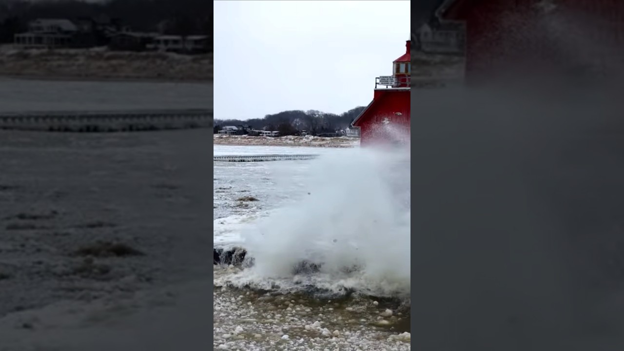 Lake Michigan Ice Build-Up Around Grand Haven Lighthouse (INSANE Views!)