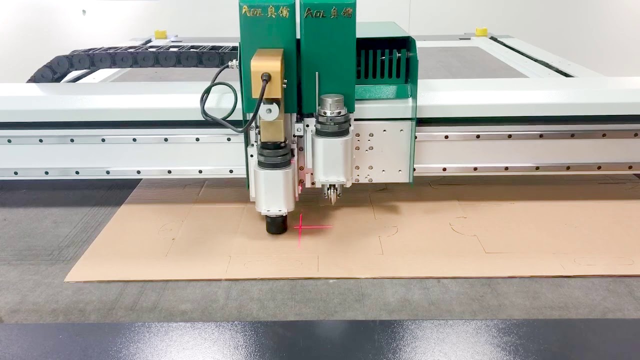 cnc corrugated cardboard cutter