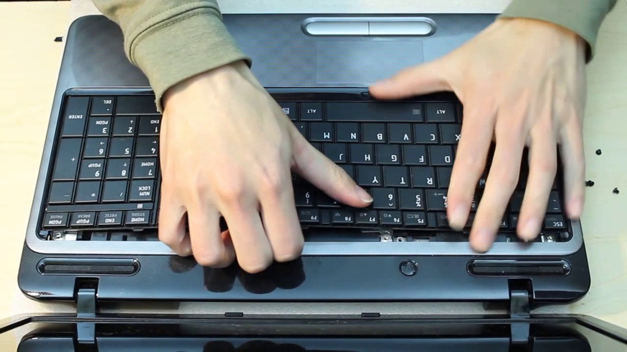 toshiba satellite l755d Laptop disassembly remove motherboard/hard drive/keyboard/screen bezel etc..
