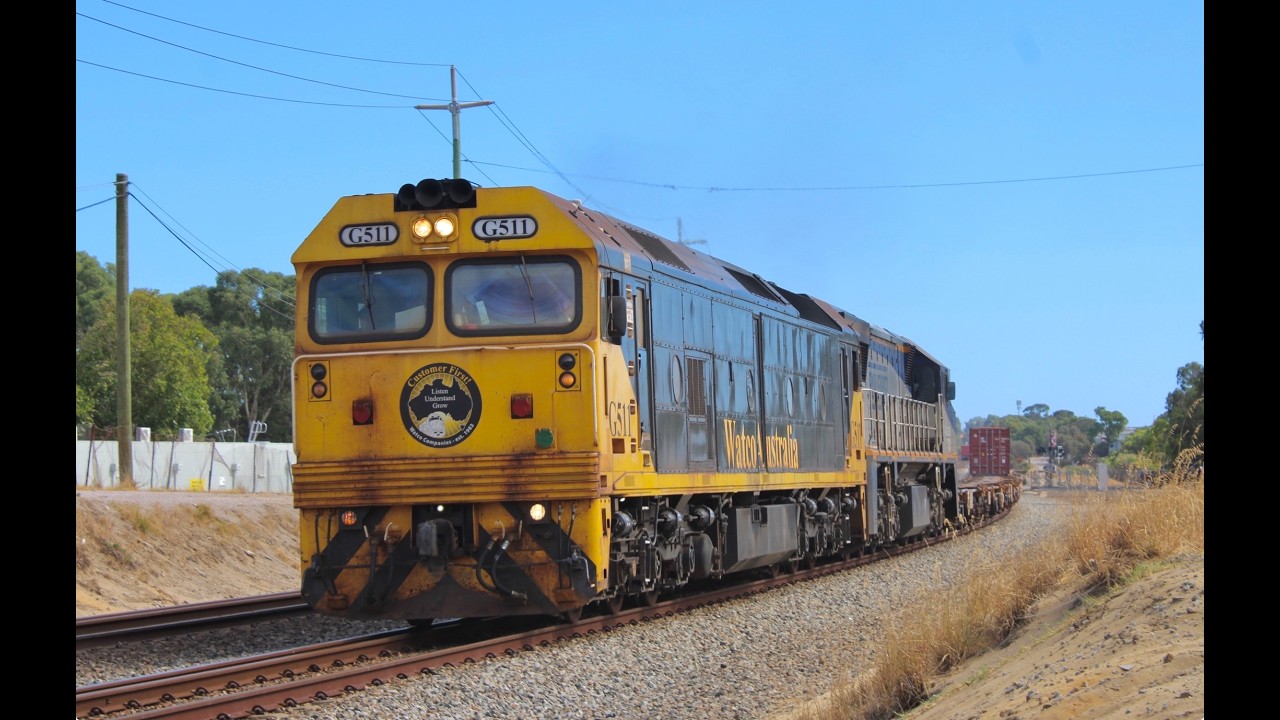 2 of Watco Australia's ILS container trains, South Lake, 8.03.2026.