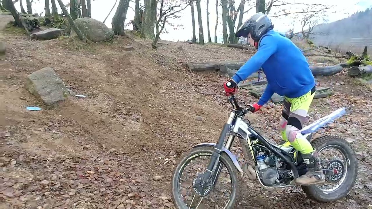 Dimanche 1er février 2026 Trial entraînement à Niedermorschwihr une vidéo de@Trialvideos
