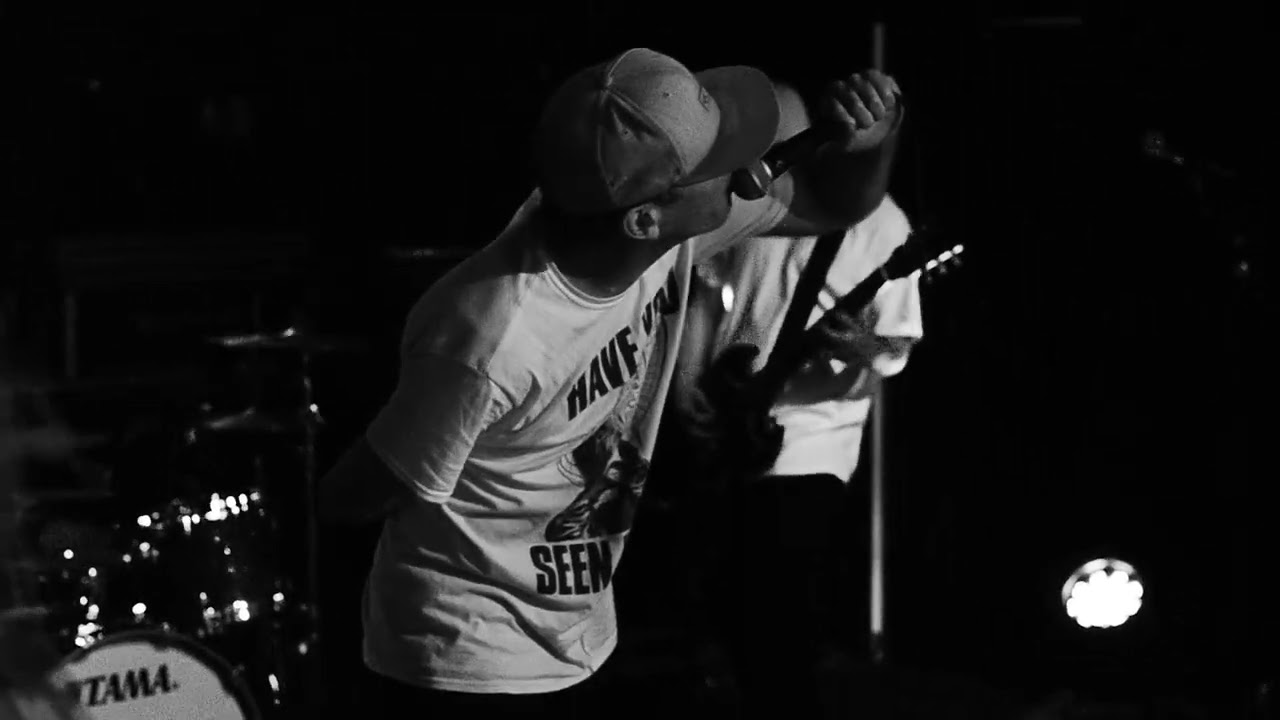 Scheisse Minelli - 7 minutes live 2018-07-12 @ Farsot, Göteborg