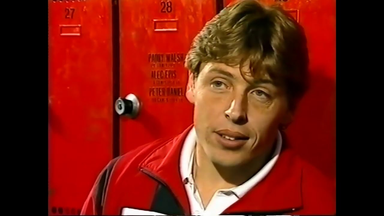 AFL FOOTBALL   Essendon Bomber Blitz, 1993 A Year of Triumph
