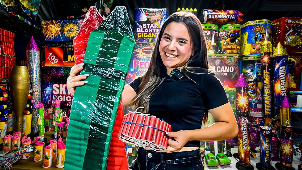  “Compramos y Reventamos Cuetes Gigantes 💥 Locura Navideña en El Salvador”