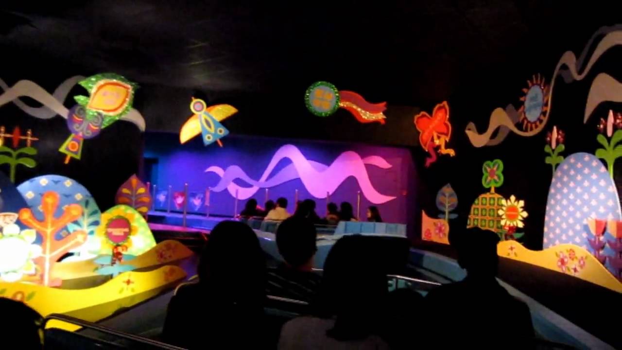 [HD] Hong Kong Disneyland - It's a Small World Christmas 2009