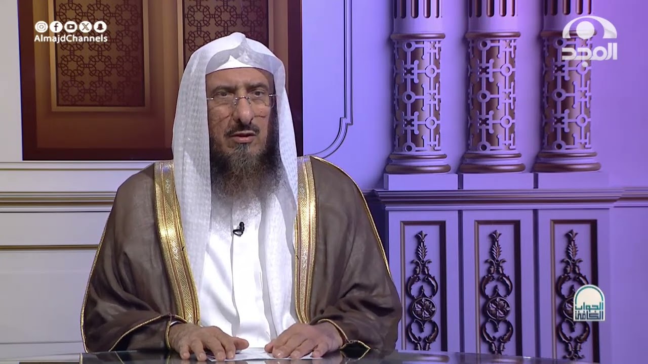 حكم شراء المعتكف للطعام والشراب داخل المسجد | الشيخ: سليمان الماجد | الجواب الكافي