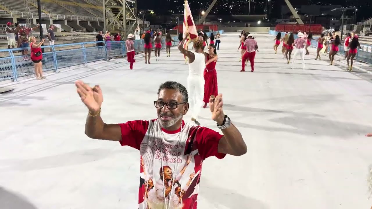 Bateria da Unidos de Bangu no ensaio do setor 11 para o carnaval 2026