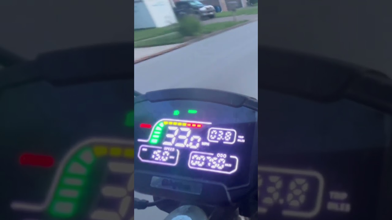 Gt73 top speed almost dead battery #cops #gt73 #dirtbike #fyp#viralvideo #ebike #lifeisbutadream
