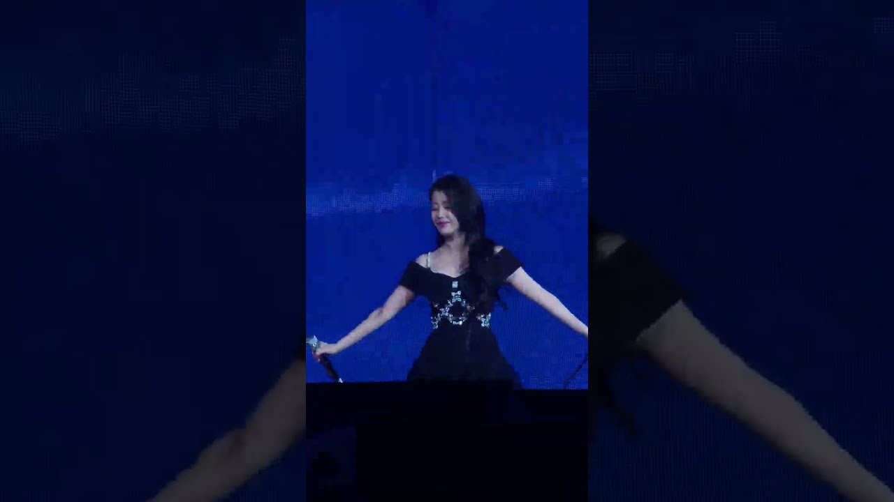 [4K] 080624 IU(아이유) HEREH World Tour in KL Opening - Holssi