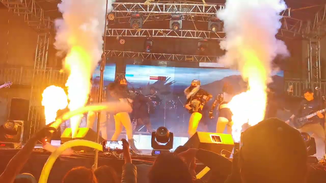 Presentación Grupo Cumbia Nova en Feria San Salvador 2023