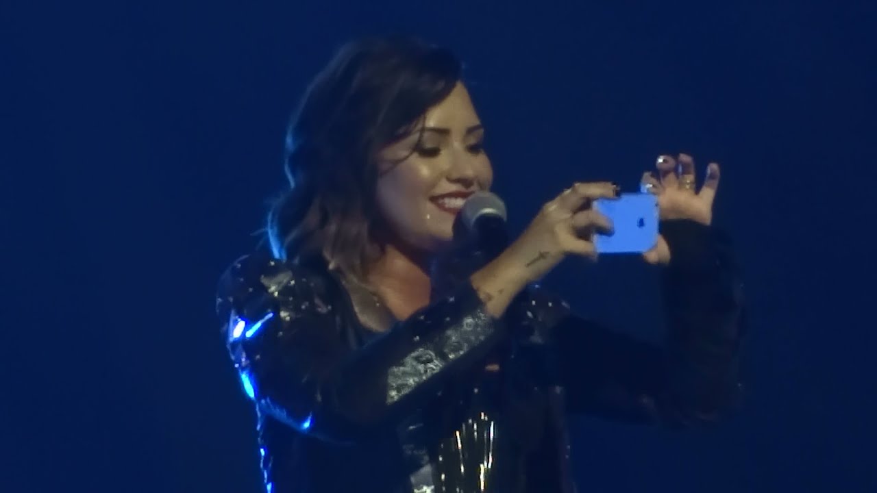 Demi Lovato - "My Love is Like a Star" (Live in San Diego 9-28-14)
