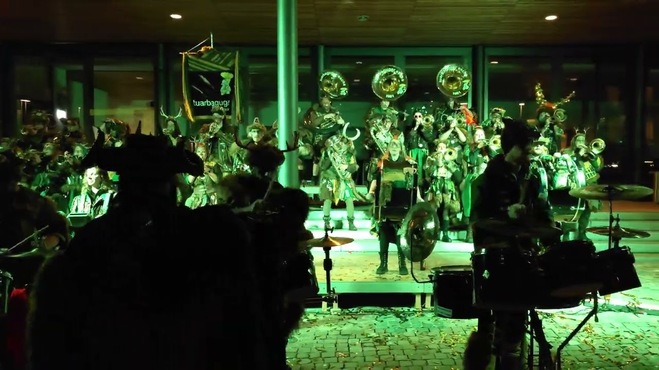 Tuarbaguger Eschen - Right Round (Flo Rida feat. Ke$ha)