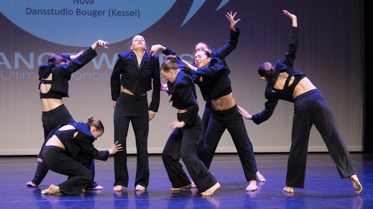 24-25 Qualifier 33 BE - Nova (Dansstudio Bouger) // Louis by Barbara Pravi