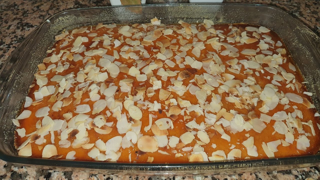الذ بسبوسة بعصير البرتقال كتجي بنينة بزاف و رائعة سهلة التحضير كدوب في الفم تستحق التجربة 😋😋