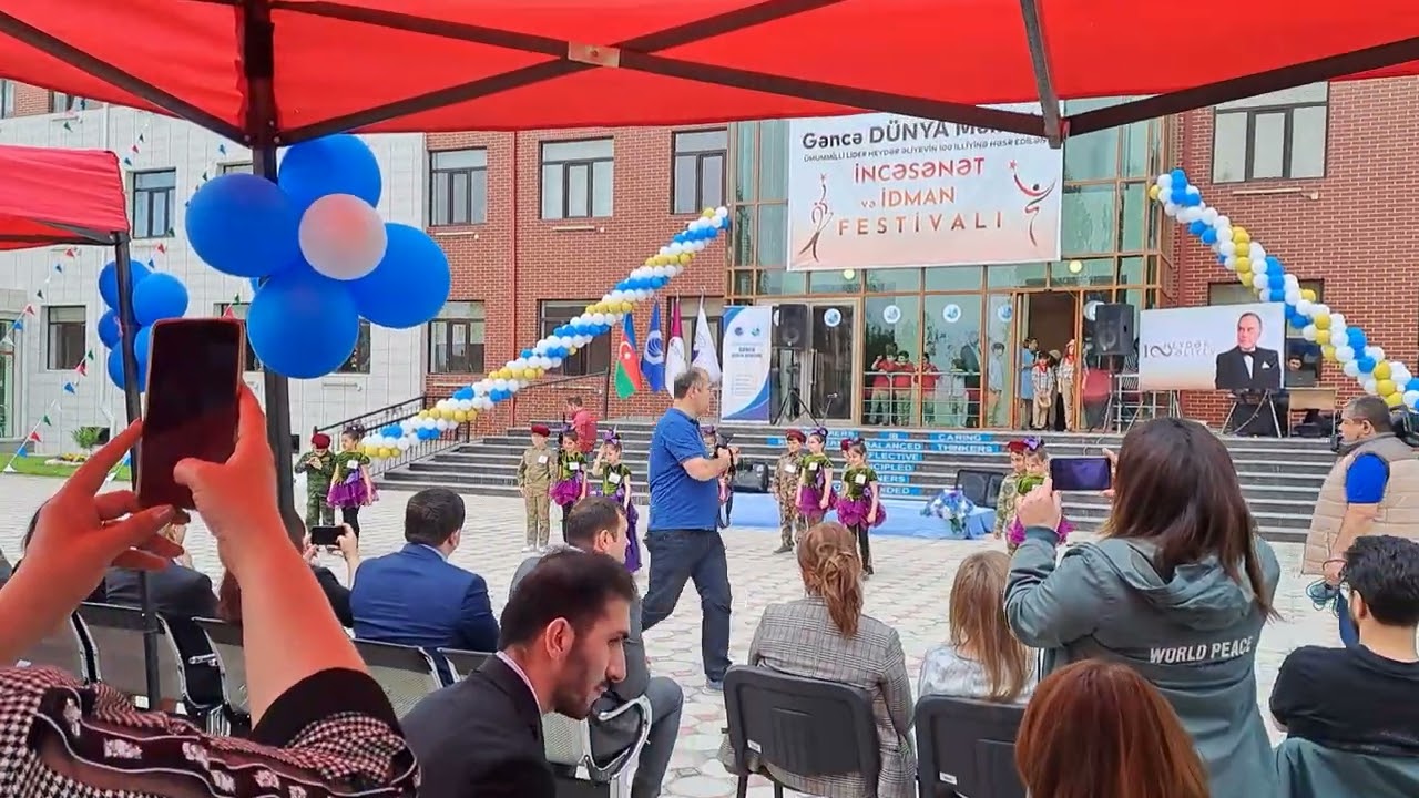 Gəncə Dünya məktəbi