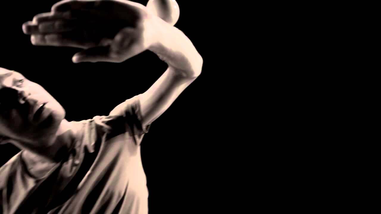 Thomas Hoeltzel // AKO