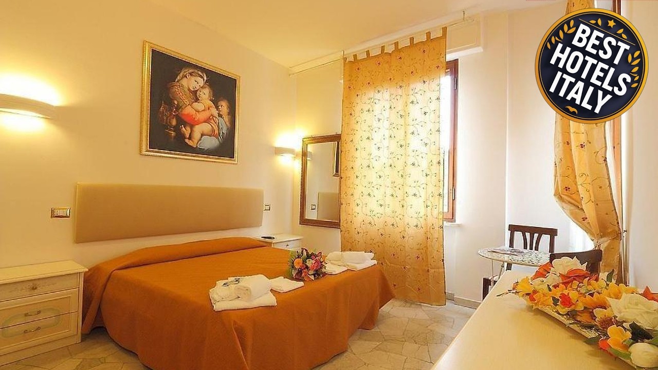 Arcadia GuestHouse | Florence, Italy | Hotel Review 🌟