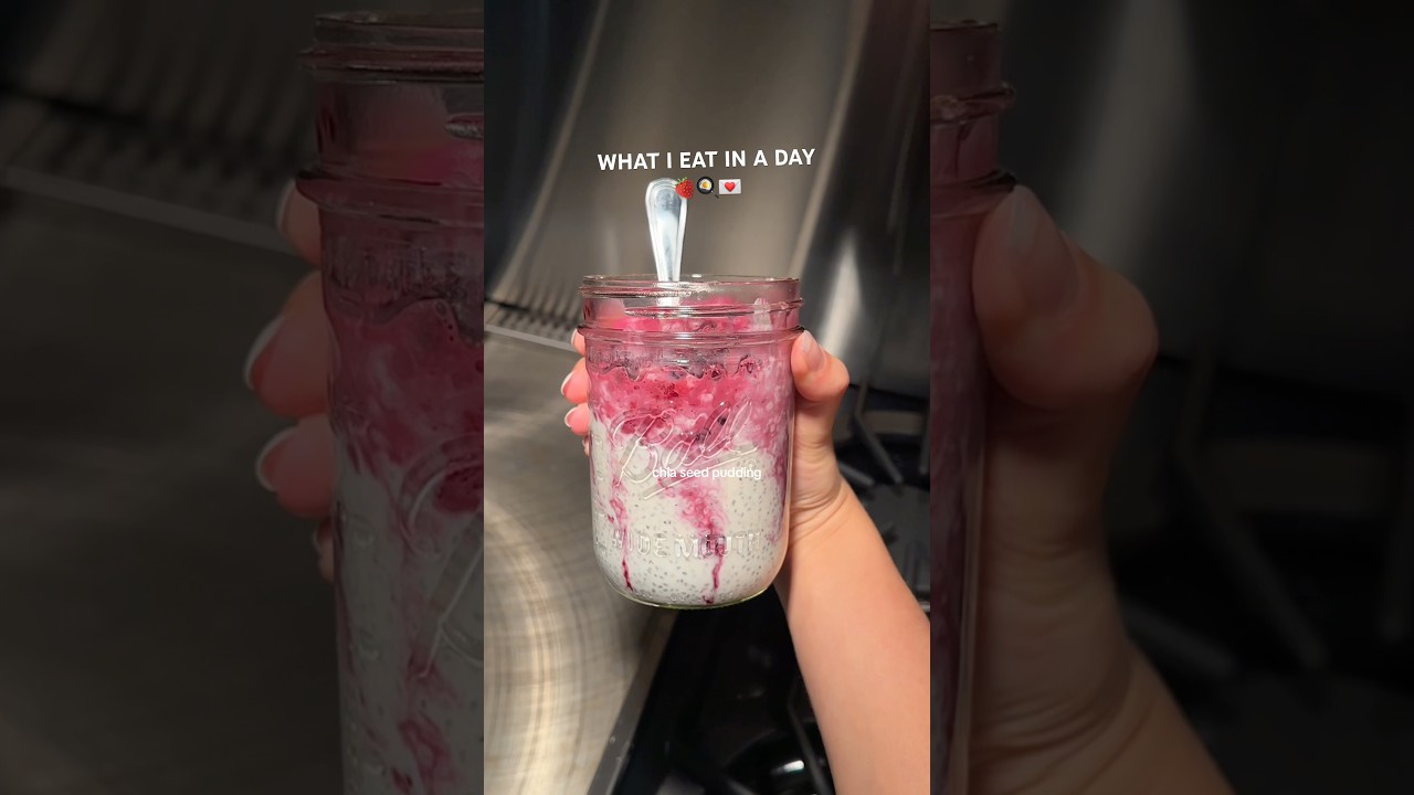 a day of clean eating to feel my best!💌 #wholefoods #healthyrecipes #whatieatinaday #cleaneating