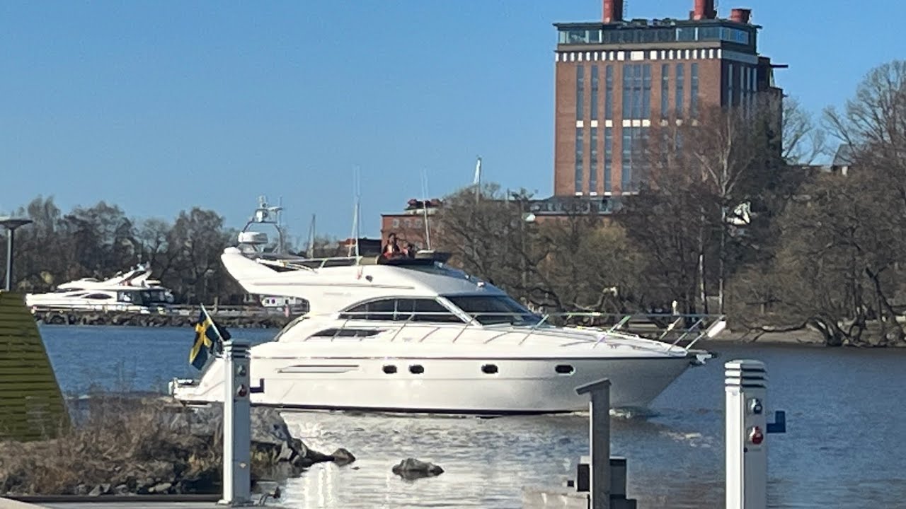 Båtliv med vår Princess under vår/försommar