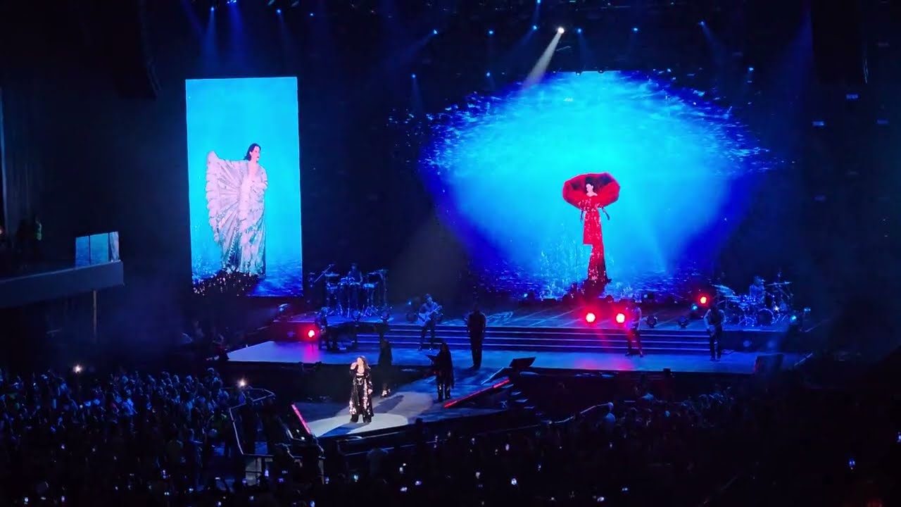 Entre Tu y Mil Mares - Laura Pausini Movistar Arena 28/02/2024