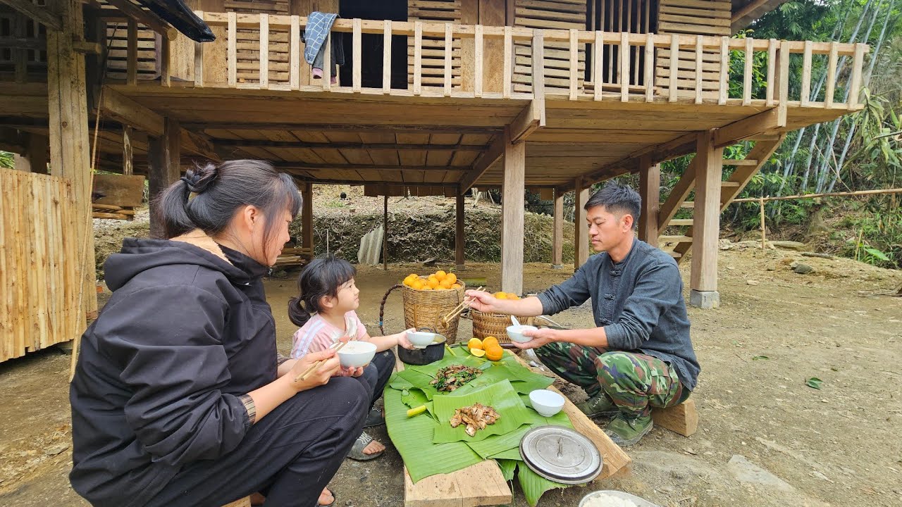 Single Mother Luyen Brings Kieu Dung to Visit A Pao | A Pao Gifts Them a Basket of Sweet Oranges 🍊