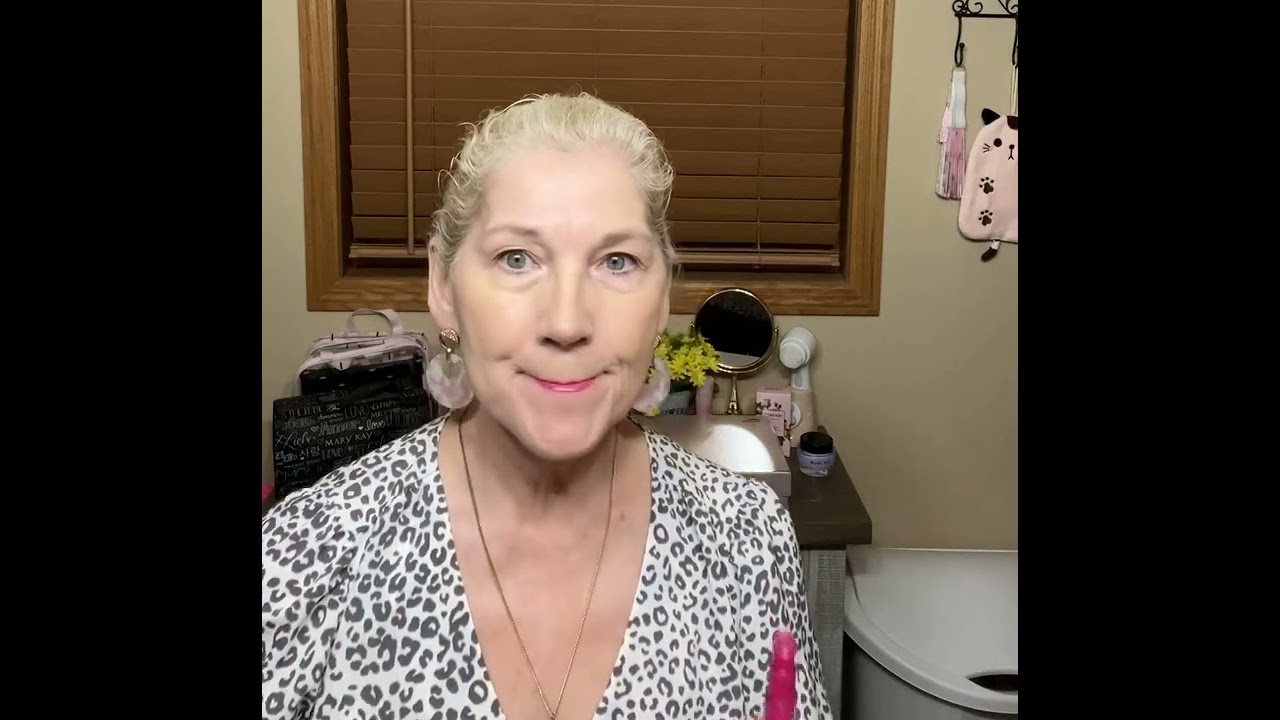 Day 12 Dash out the door. A quick look when you are in a hurry to get ready fast. #mymklife  