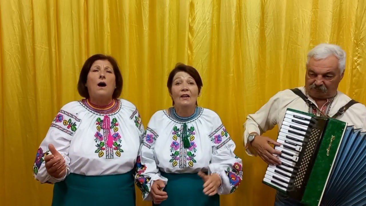 Любим донечкам України.