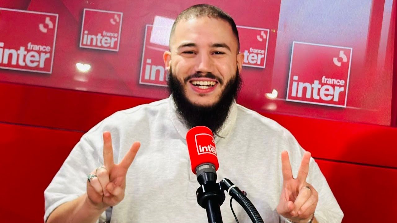 Merwane Benlazar, Charline Vanhoenacker : le militantisme politique sur le service public