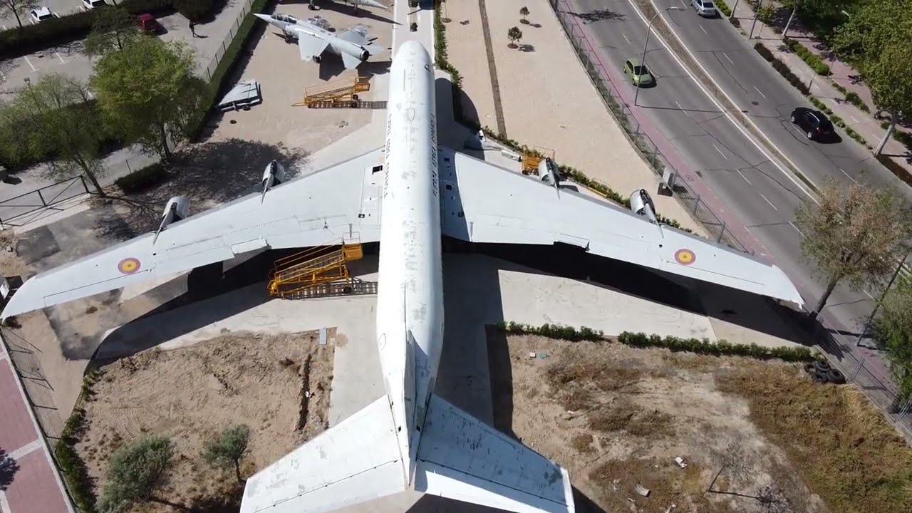 Desmontaje, traslado y montaje de Boeing 707 - abril 2024