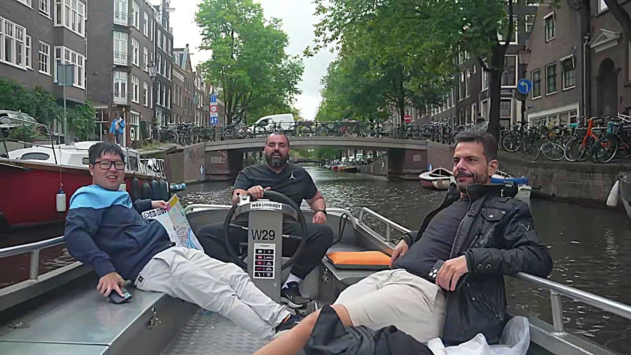 IRL EM AMSTERDÃ COM BT0 E LIMINHA (02/08/23) #1