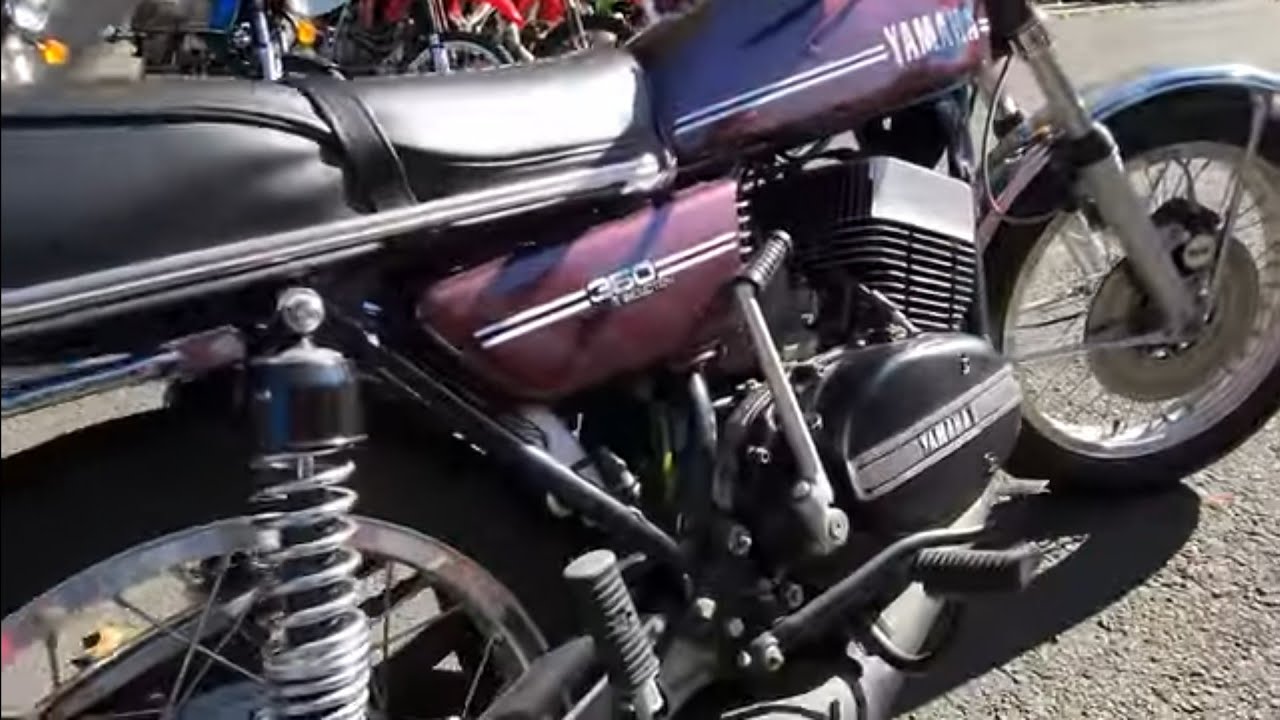 1974 YAMAHA RD350 DG PIPED 2 STROKE
