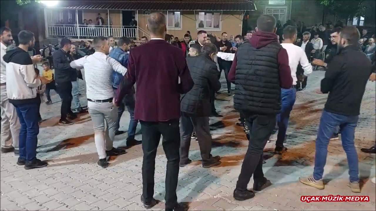 Ahmet Taş çifyataelli potpori 9 dakika Canlı Yayın Eynegazi HD Video Uçak Müzik Medya