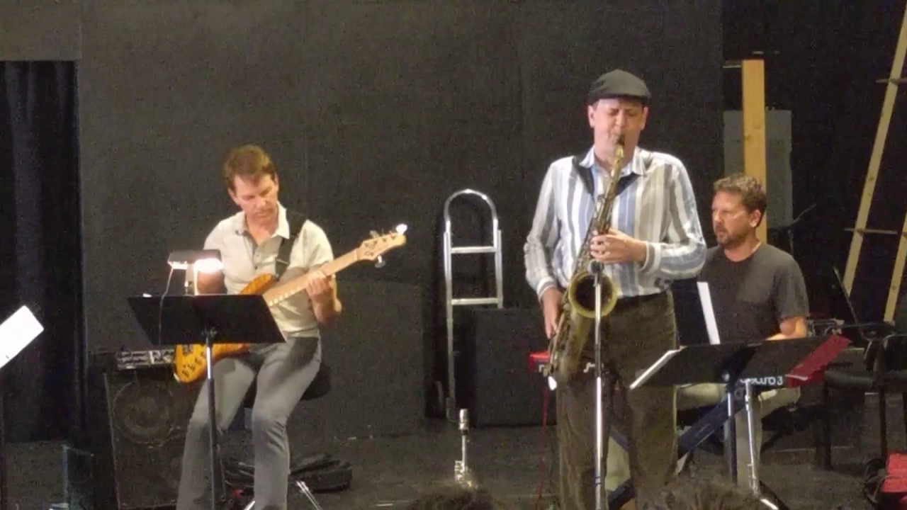 Relaxing at Camarillo - Paul Murphy World Jazz Project - Charlie Parker