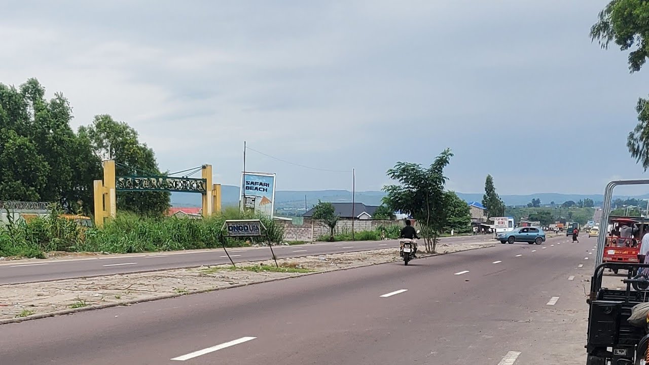 Parcelle bon emplacement sur la RN1, 20/10m Q/Kindobo-N'sele, 45000$ discutable. +243 904090121