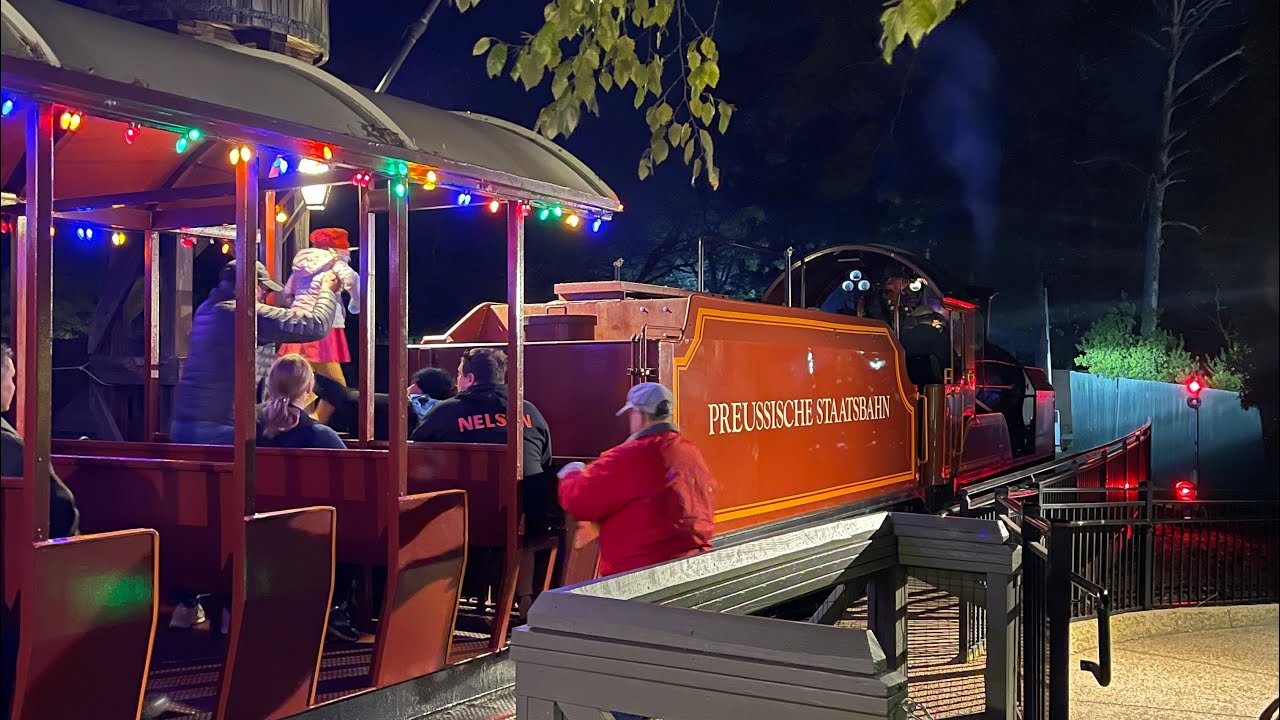 Busch Gardens Williamsburg - Christmas Town Express