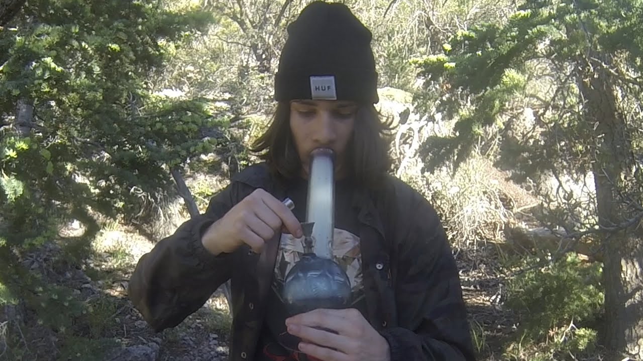 SMOKING WEED IN THE MOUNTAINS!