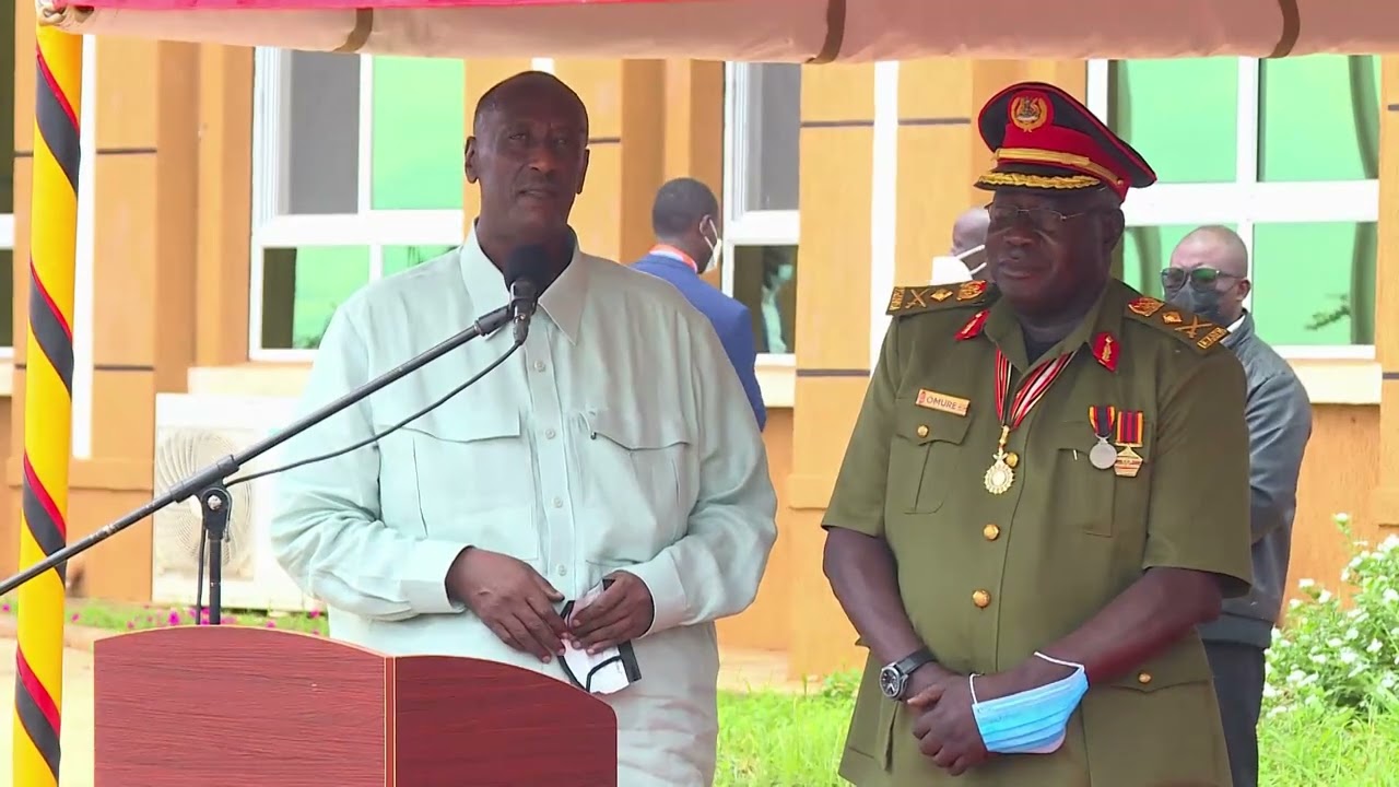 Mozambique President Filepe Tours Kawumu presidential demo farm, NEC industries Kapeeka