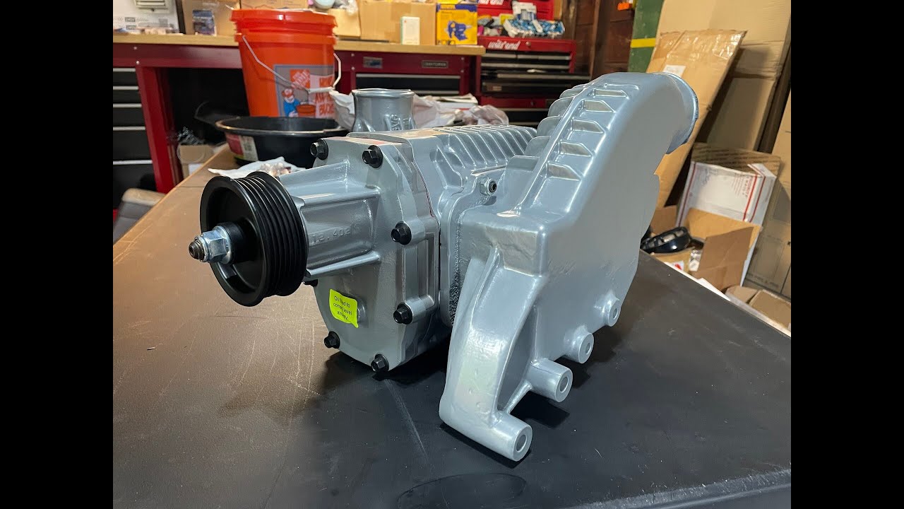 Toyota Land Cruiser - Supercharger Unboxing - 80 Series