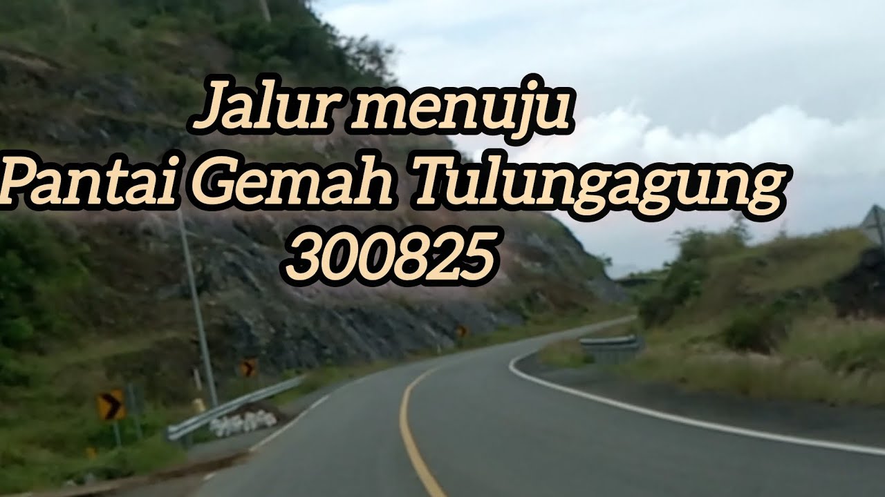 Jalur menuju pantai Gemah Tulungagung 
