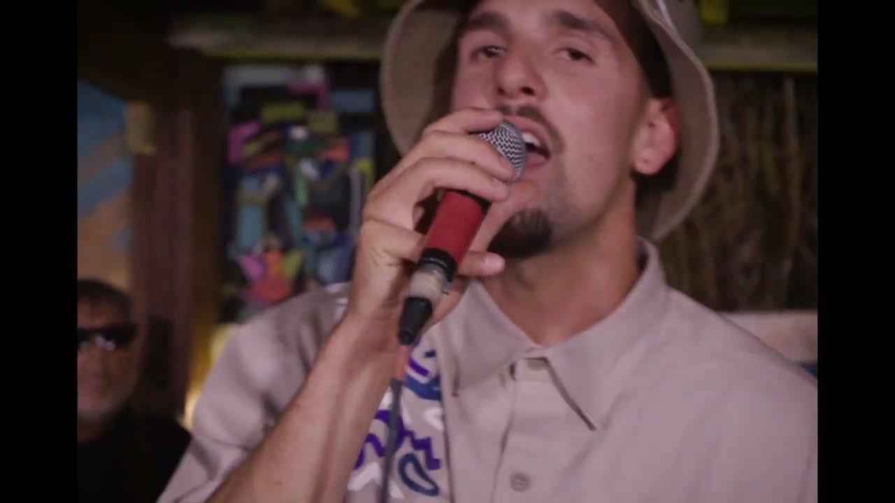 COLEGUILLAS CREW - Intro Coleguilla/Hace Lo Que Decis (En Vivo)
