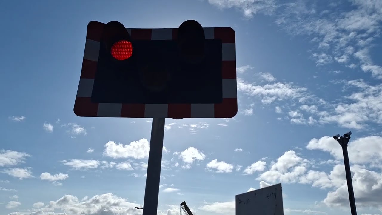 Holmes Junction Level Crossing - South Yorkshire