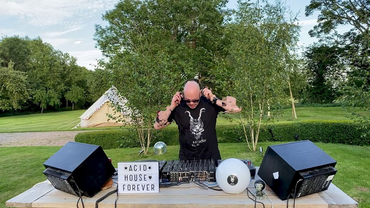 Midsummer Night's Stream - DJ Dave Seaman