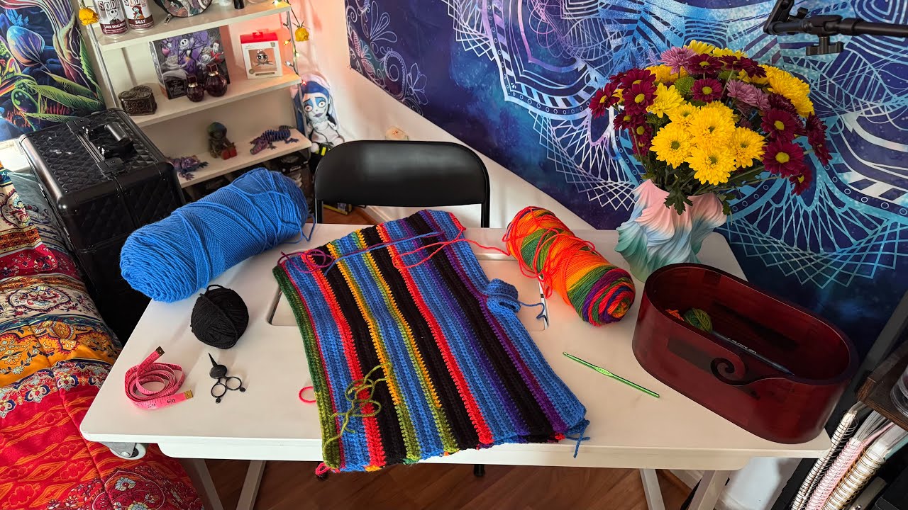 Live streaming of Live Crochet: How to Change Yarn Colors 🧶🌈✨