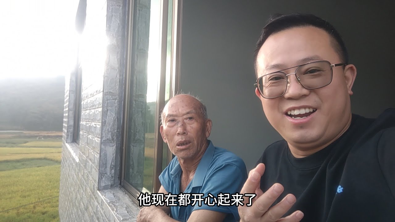 小伙回家探父，清晨遭遇突发状况，急忙帮忙后不舍离家打工