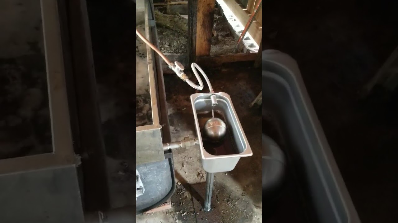 Homemade maple sap float box