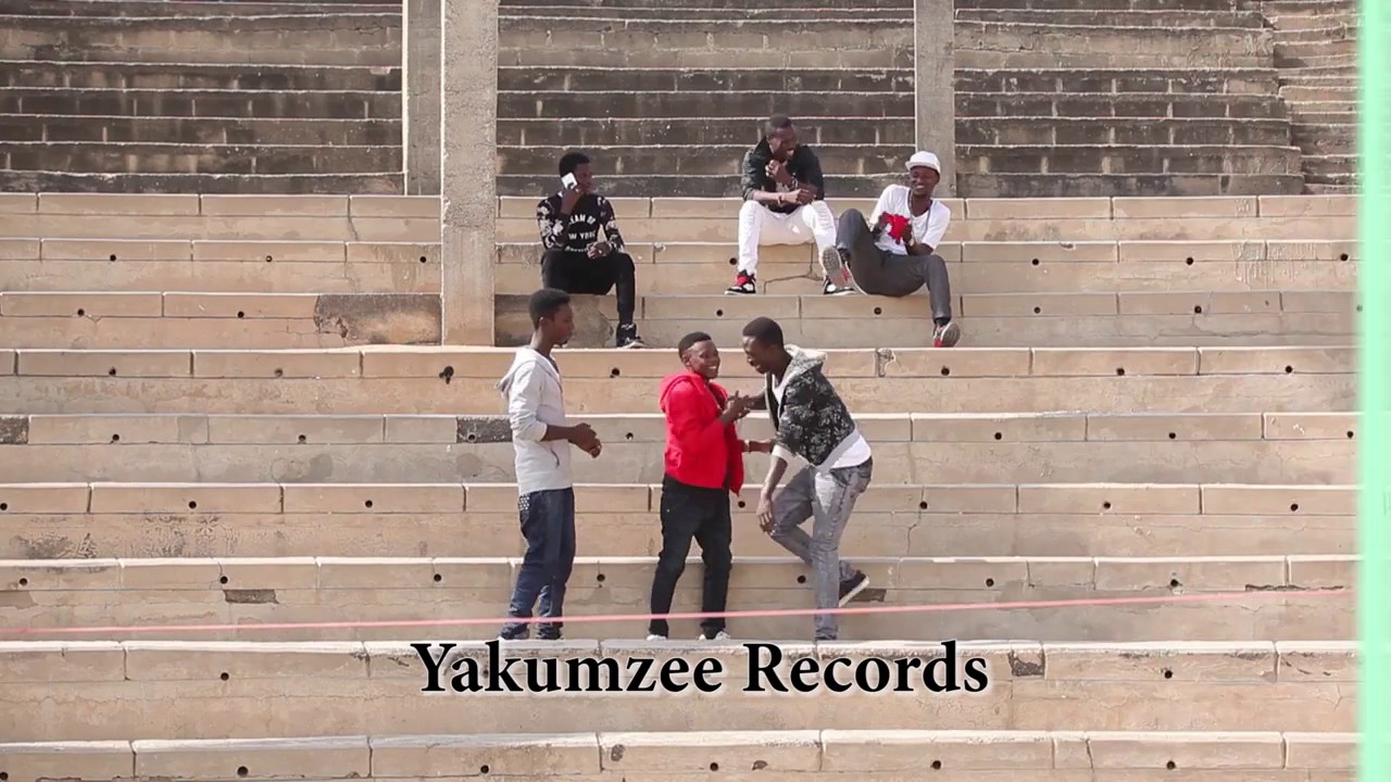 Nomiis Gee young Alhaji frestyle dance