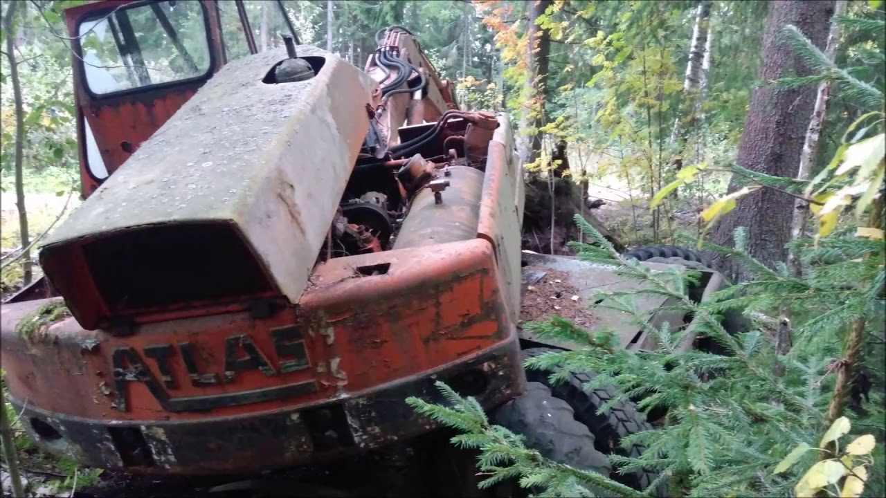Abandoned Atlas Excavator