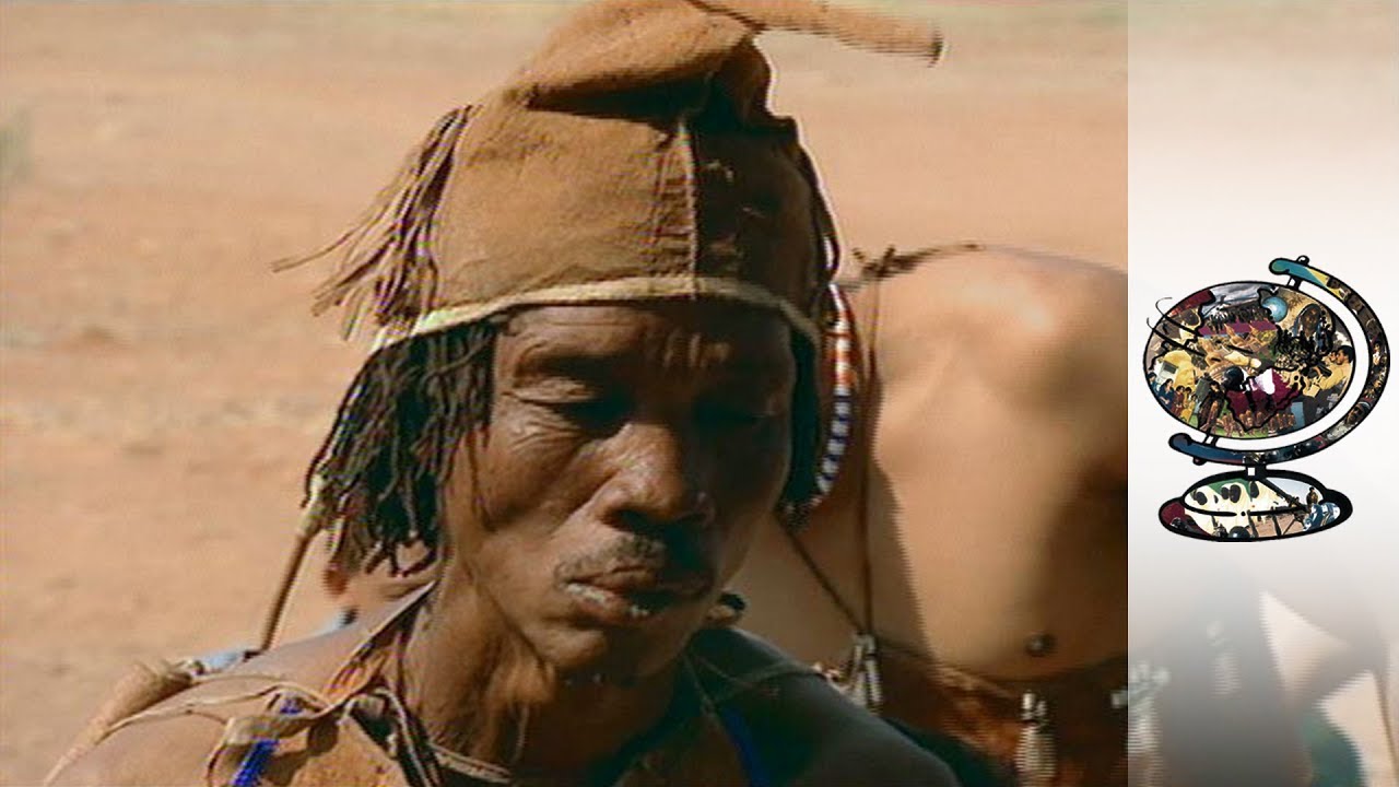 Спорное переселение бушменов Калахари (2002)