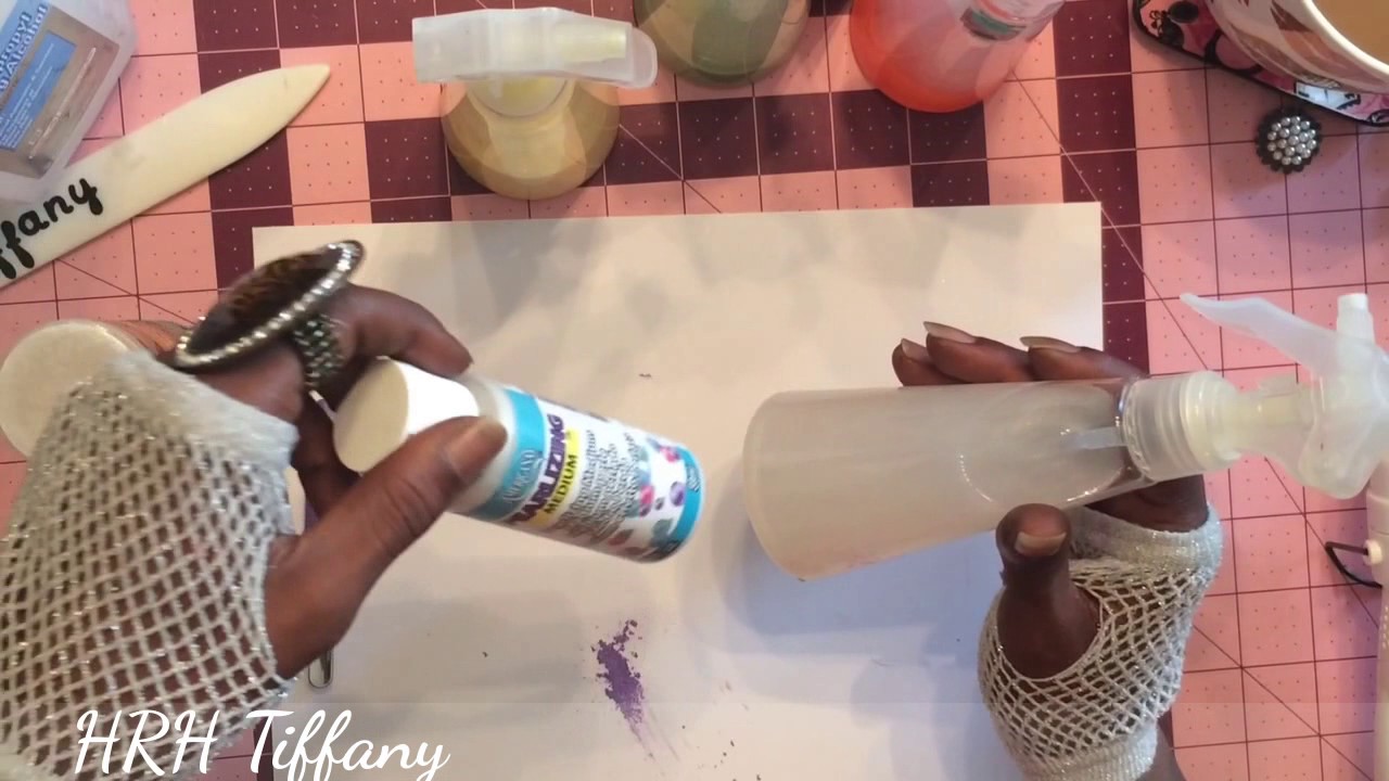 DIY Dollar Tree Shimmer Mist {Tutorial}